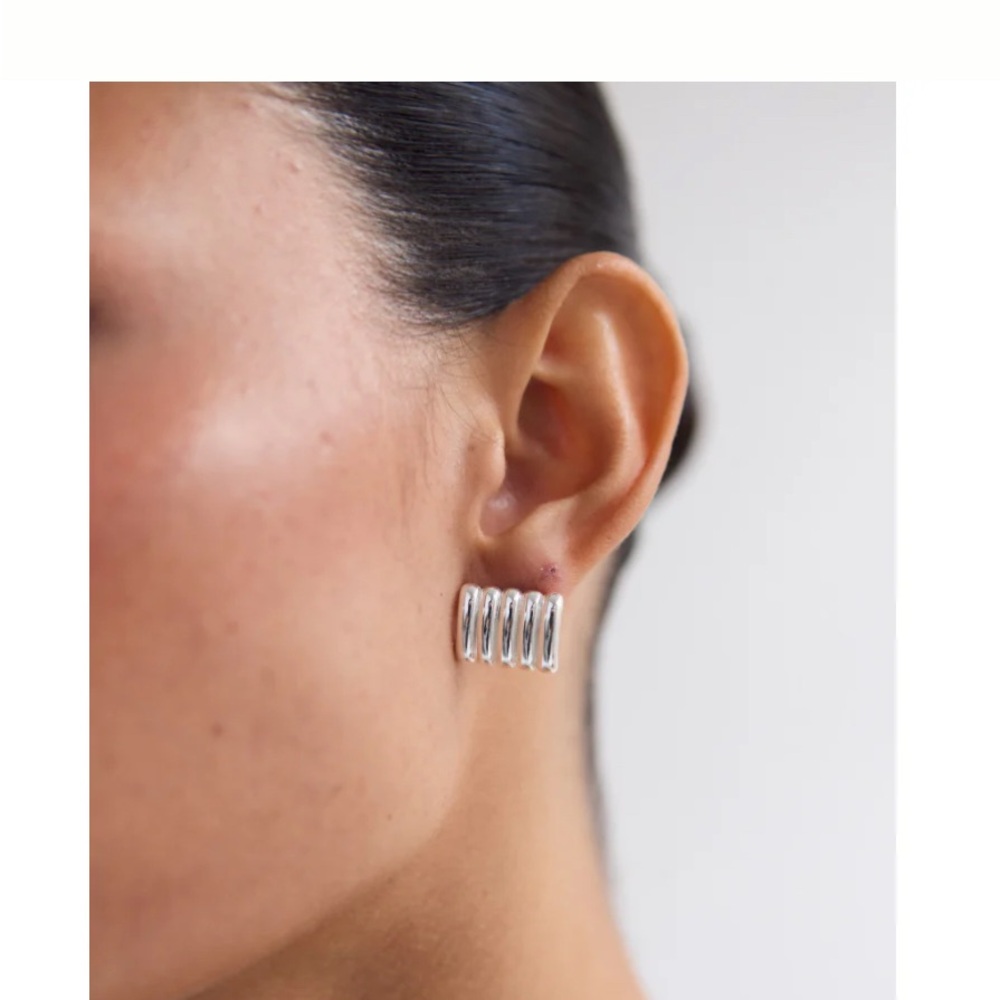 CLEMMIE SILVER STUD EARRINGS